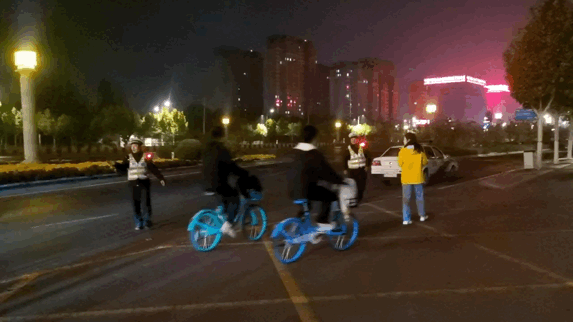 点对全国大学生免费开放央妈也来亲自宣传ayx爱游戏app泼天富贵临到开封！景