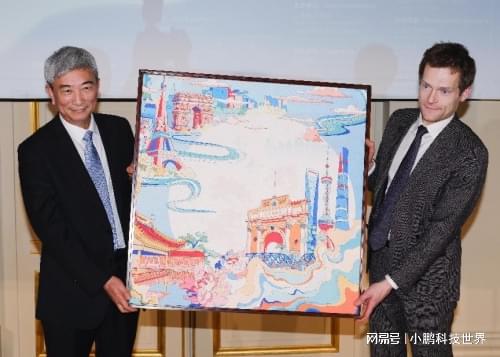 走进卢浮宫展现中国丝绸创新之美爱游戏ayx网站丝所时尚大秀